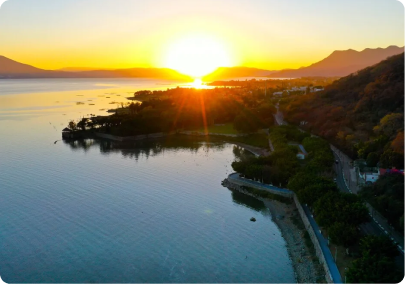 You are currently viewing Imagine waking up every morning to the gentle lake…